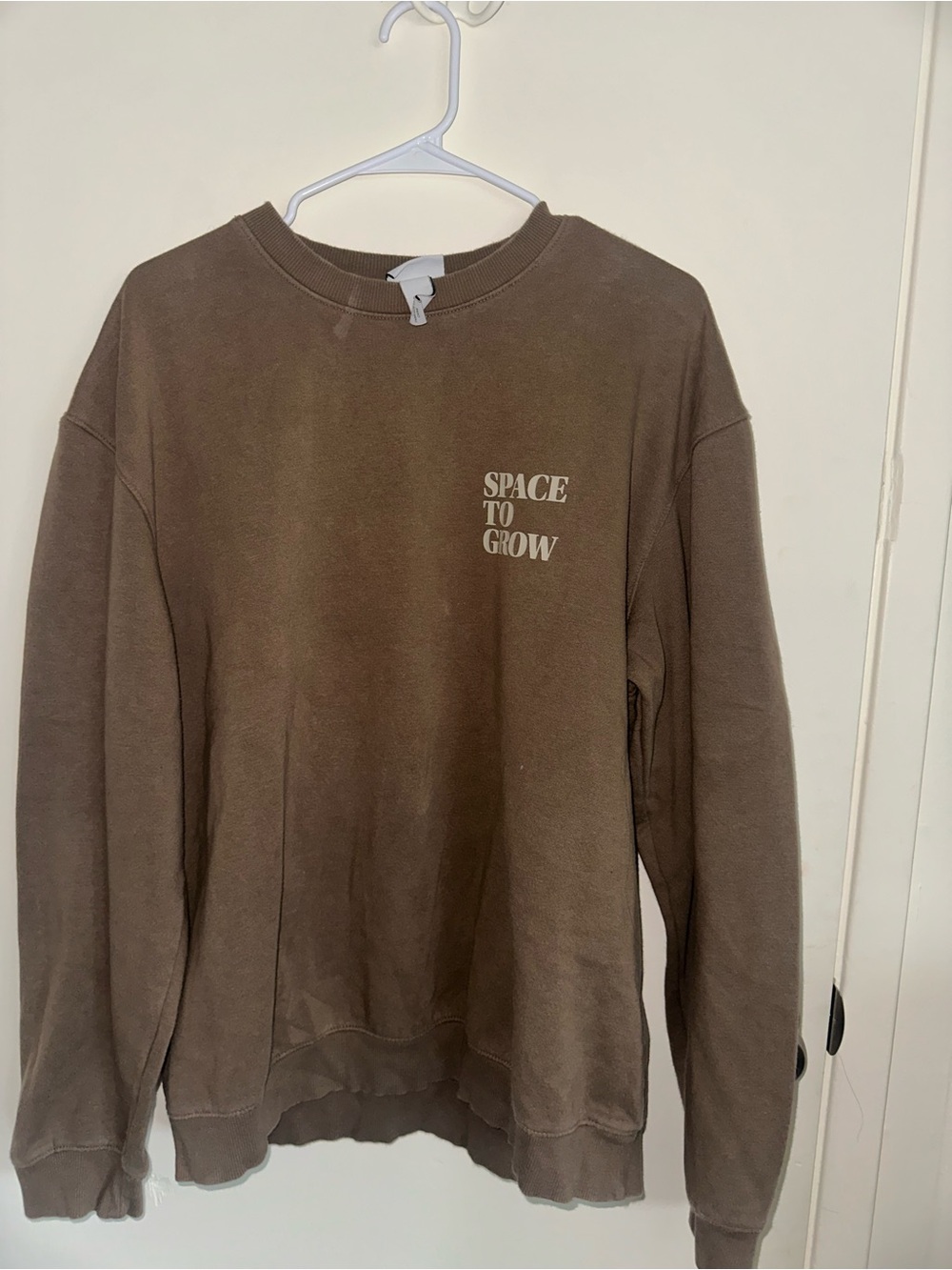 H&M Men's Brown Crewneck Sweatshirt with 'Space To Grow' Print
